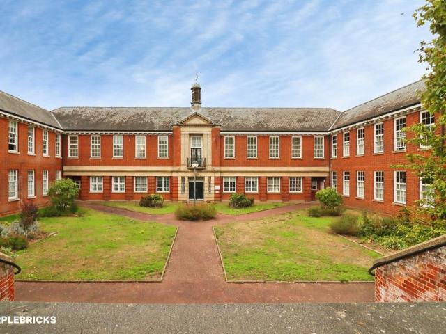 Flat for sale in Shotley Gate, Babergh