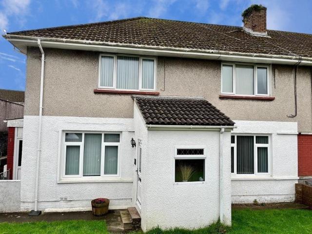 Flat for sale in Sarn, Wales