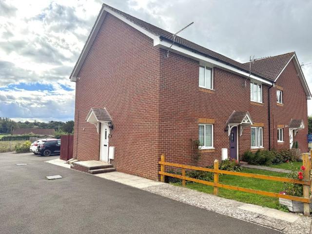 Flat for sale in Kingsbury Regis, Milborne Port