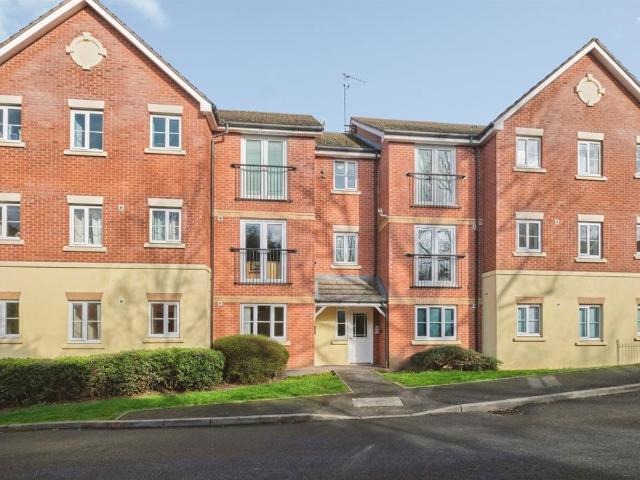 Flat for sale in West Bromwich, West Midlands