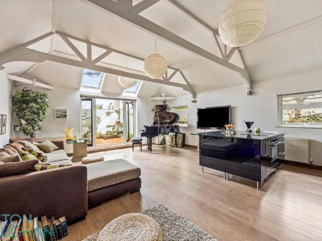 Flat for sale in Brighton Marina Village, Roedean
