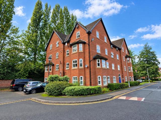 Flat for sale in Parrs Wood, Georgia