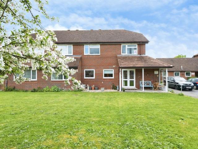 Flat for sale in Green Park, Milton Keynes