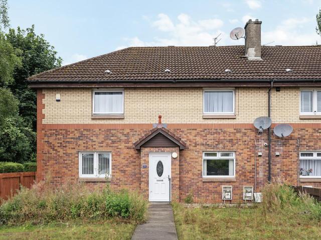 Flat for sale in Budhill, Scotland