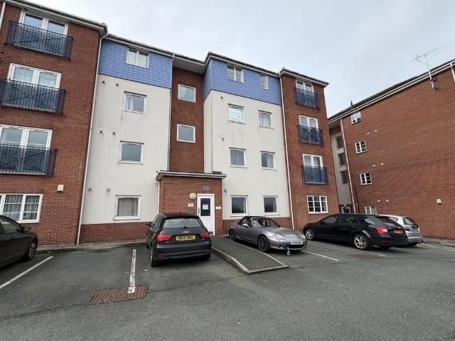 Flat for sale in Higher Runcorn, Halton