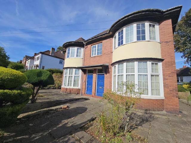 Flat for sale in Chapel Allerton, West Yorkshire