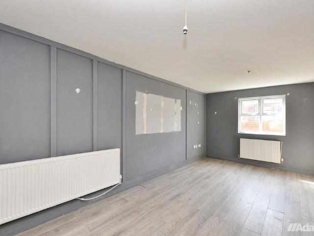 Flat for sale in Higher Runcorn, Halton