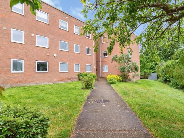 Flat for sale in Arlesey, Bedfordshire
