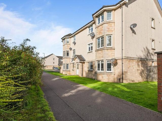 Flat for sale in Boghall, Bathgate