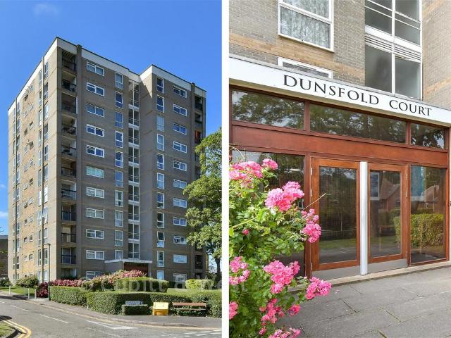 Flat for sale in Carshalton Beeches, Greater London