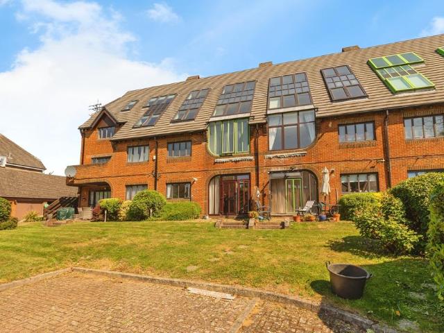 Flat for sale in Church End, Greater London