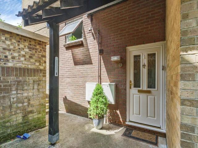 Flat for sale in Iford, East Sussex