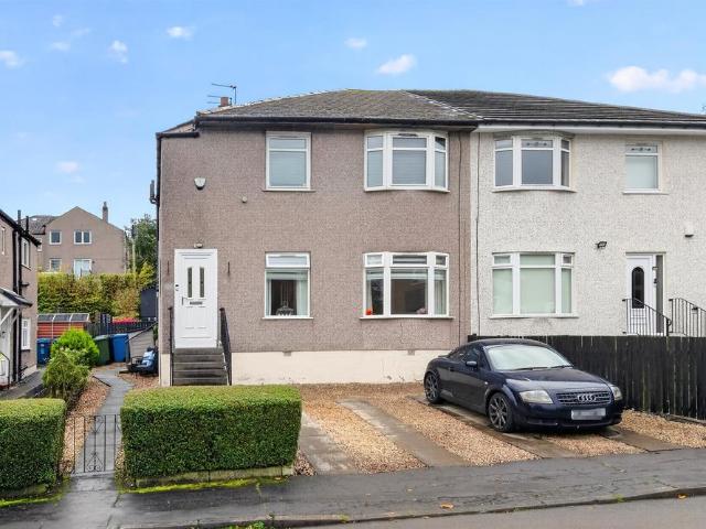Flat for sale in Croftfoot, Glasgow