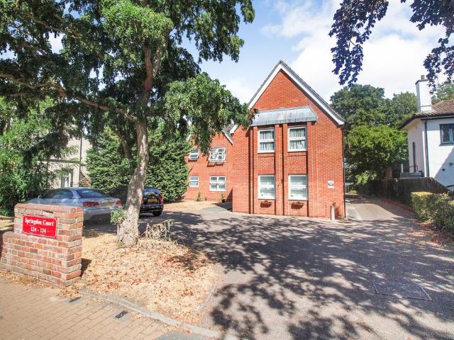 Flat for sale in Bedford