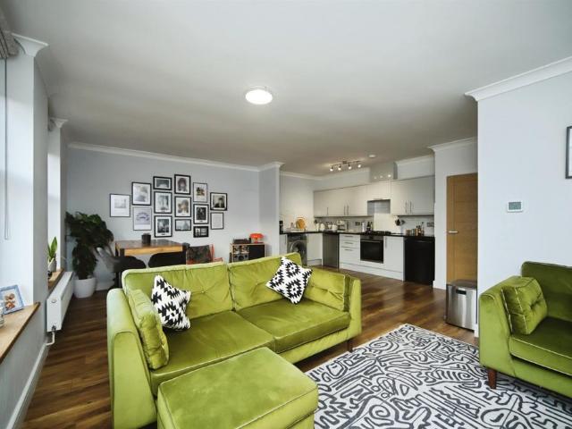 Flat for sale in Wilton, Rumwell
