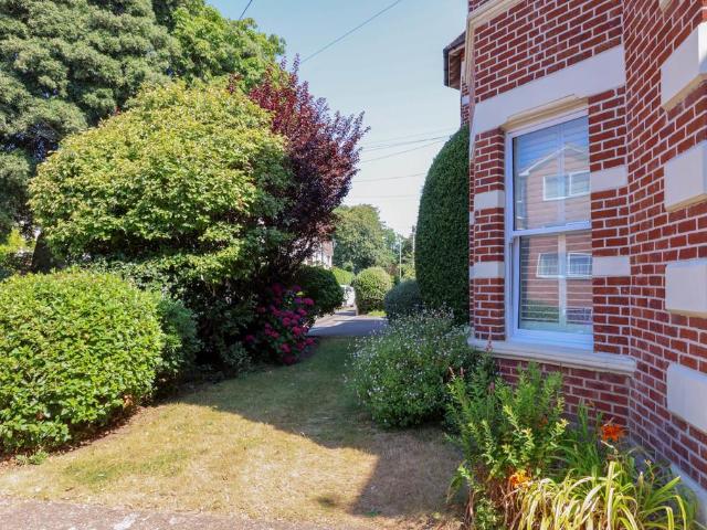 Flat for sale in Boscombe, Bournemouth