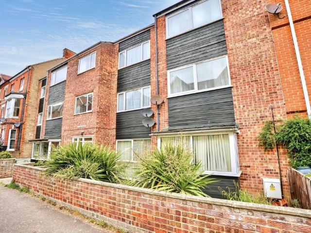 Flat for sale in Comers, Norfolk