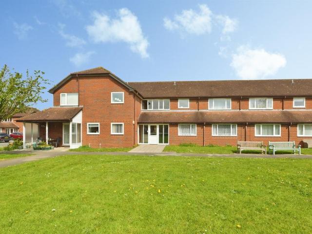 Flat for sale in Green Park, Milton Keynes