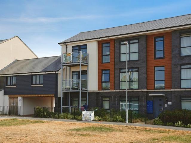 Flat for sale in Patchway, South Gloucestershire