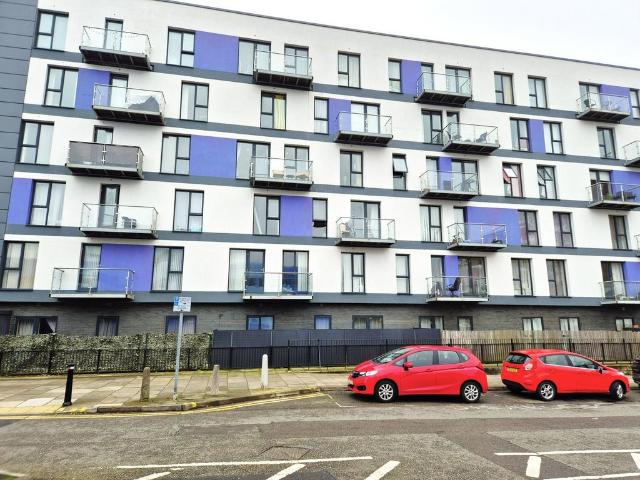 Flat for sale in Old Town, Shephall