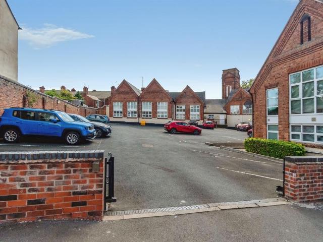 Flat for sale in Bloxwich, West Midlands