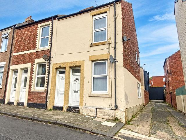 Flat for sale in North Shields, North Tyneside
