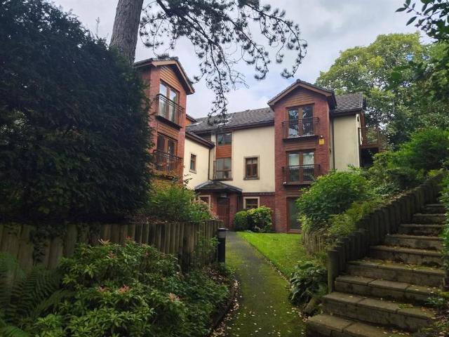 Flat for sale in Prestwich, Bury