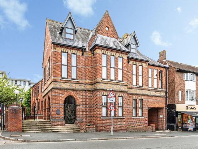 Flat for sale in Priest Down, Hampshire