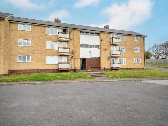 Flat for sale in Wiltshire