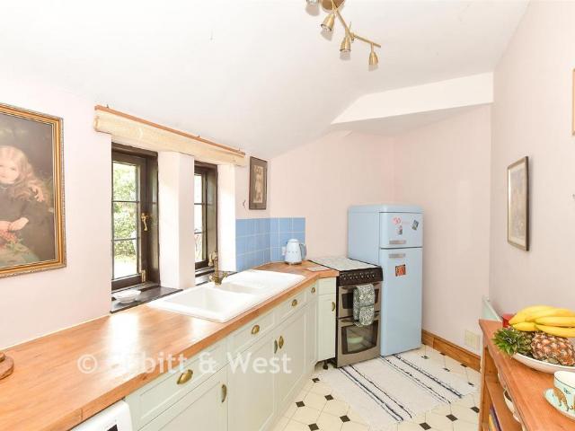 Flat for sale in Crowborough Warren, Cross In Hand