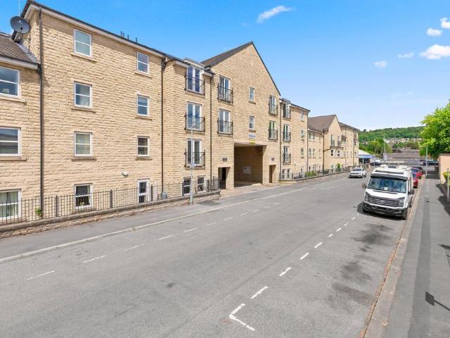 Flat for sale in Priestthorpe, Bingley