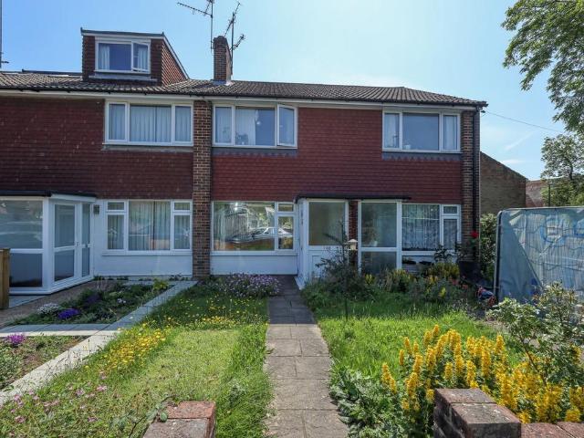 Flat for sale in World's End, Perryfields