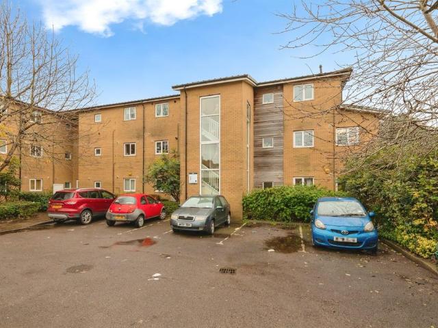 Flat for sale in Filton, South Gloucestershire