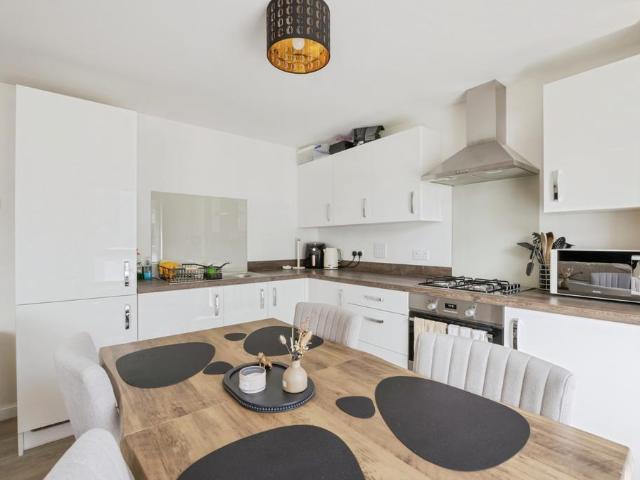 Flat for sale in Ballindoch, Scotland