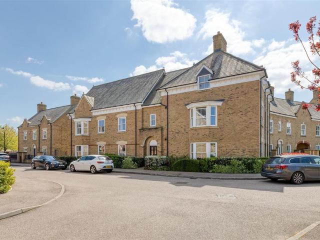 Flat for sale in Fairfield Park, Bedfordshire