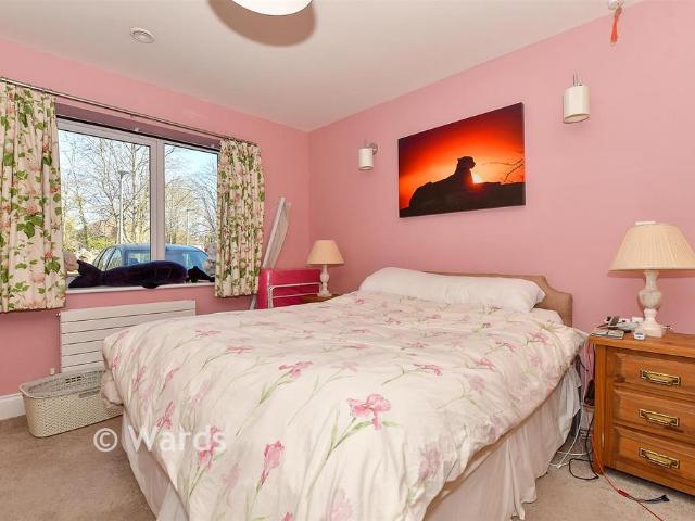 Flat for sale in Capel, Bourne Vale