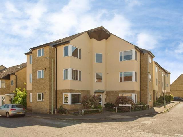 Flat for sale in Chedburgh, Suffolk