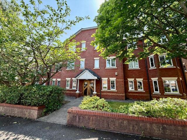 Flat for sale in Georgia, Greater Manchester