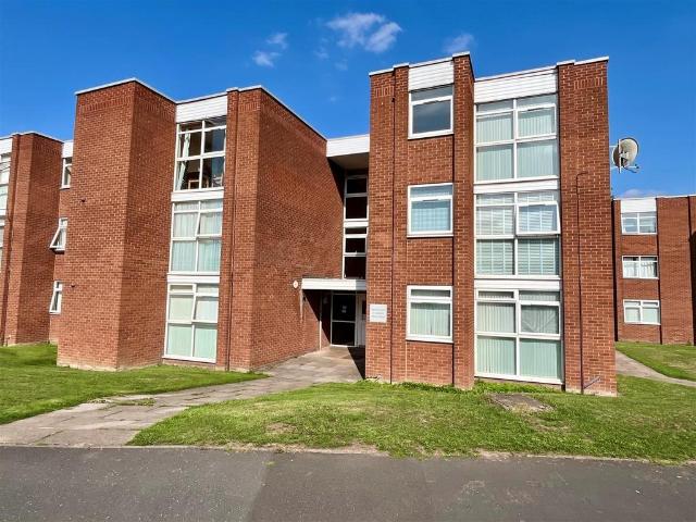 Flat for sale in Sutton Coldfield, West Midlands