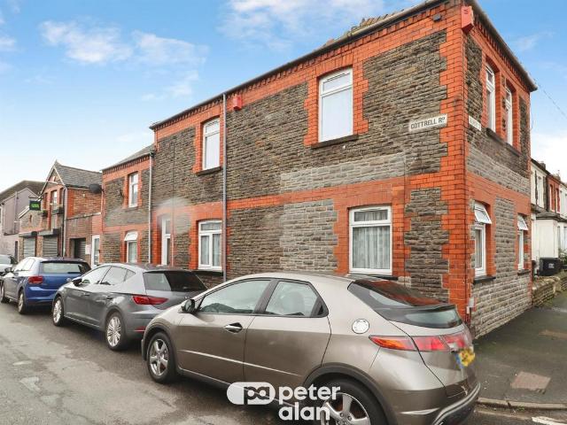 Flat for sale in Plasnewydd, Falcon Lodge