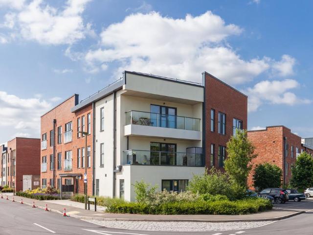Flat for sale in Evershot, Oxfordshire