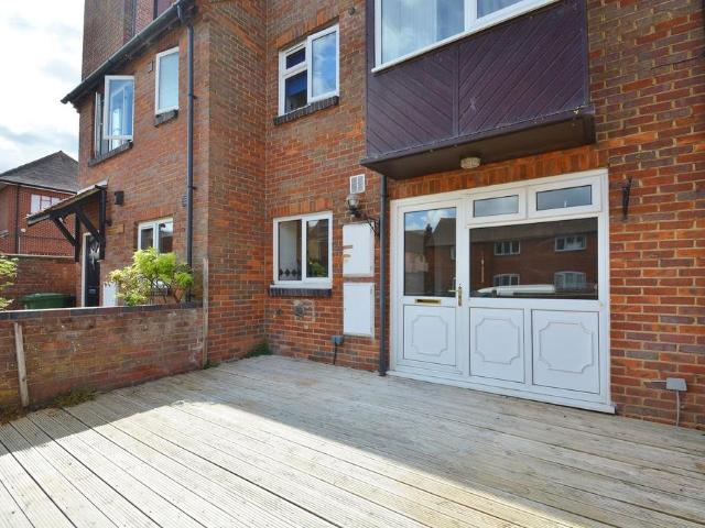 Flat for sale in Berrick Salome, Oxfordshire