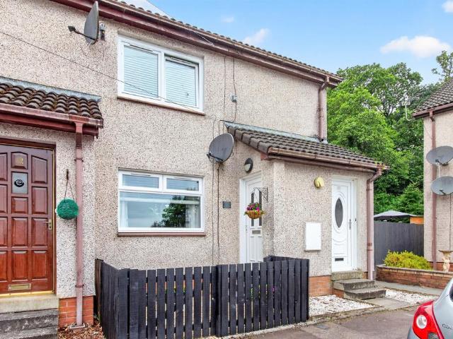 Flat for sale in Plean, Scotland