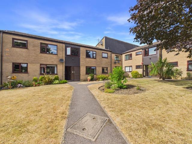 Flat for sale in Woodseats, South Yorkshire