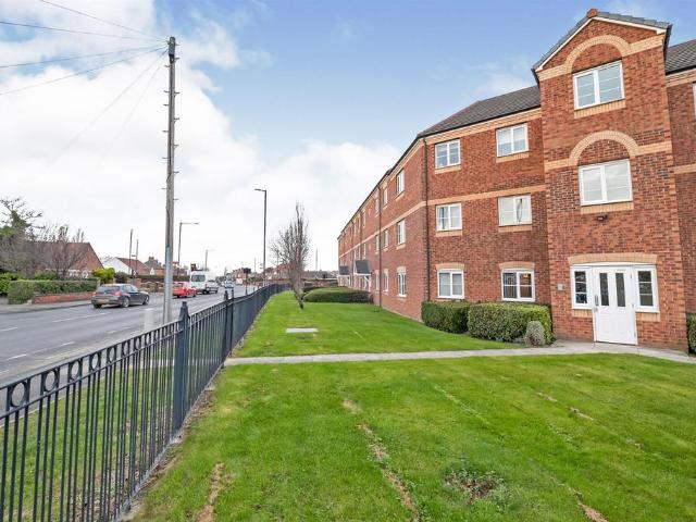 Flat for sale in Acklam, Normanby