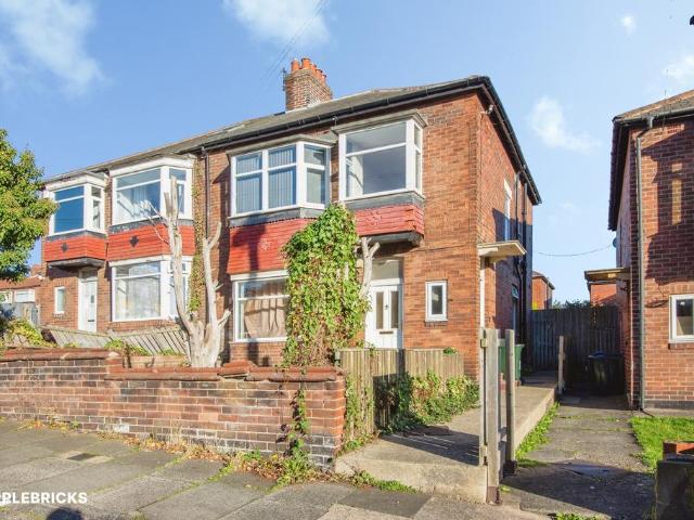 Flat for sale in Elswick, Newcastle upon Tyne