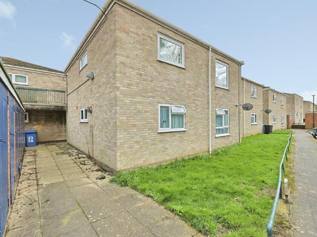 Flat for sale in Lakenham, East Bank
