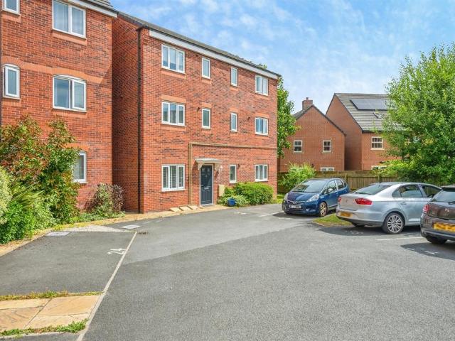 Flat for sale in Mackworth, East Midlands