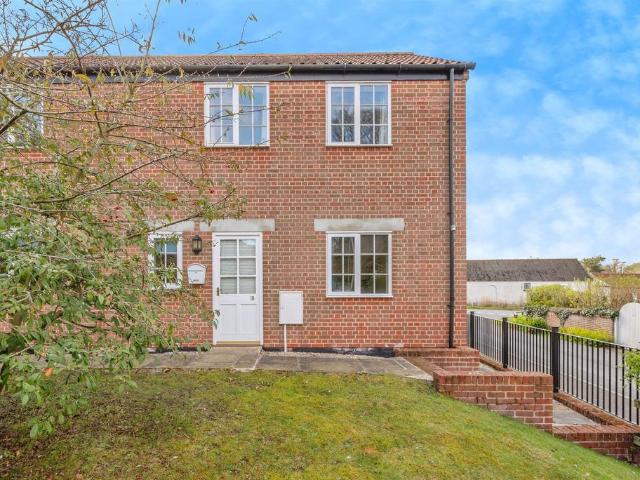 Flat for sale in Comers, Norfolk