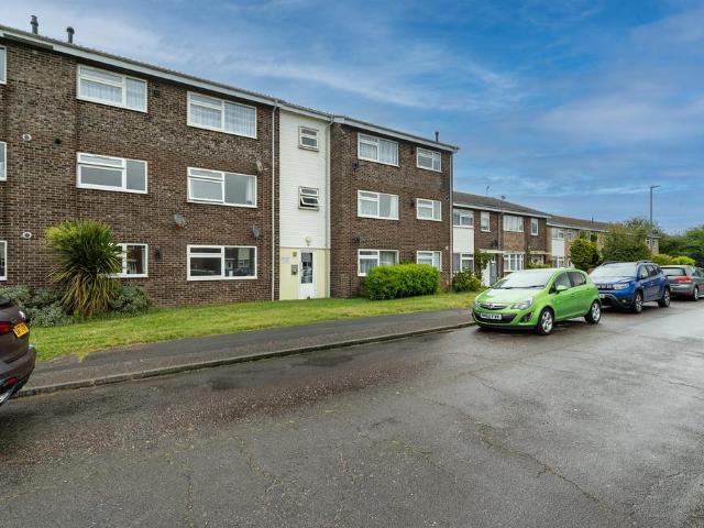 Flat for sale in Stokesby, Norfolk